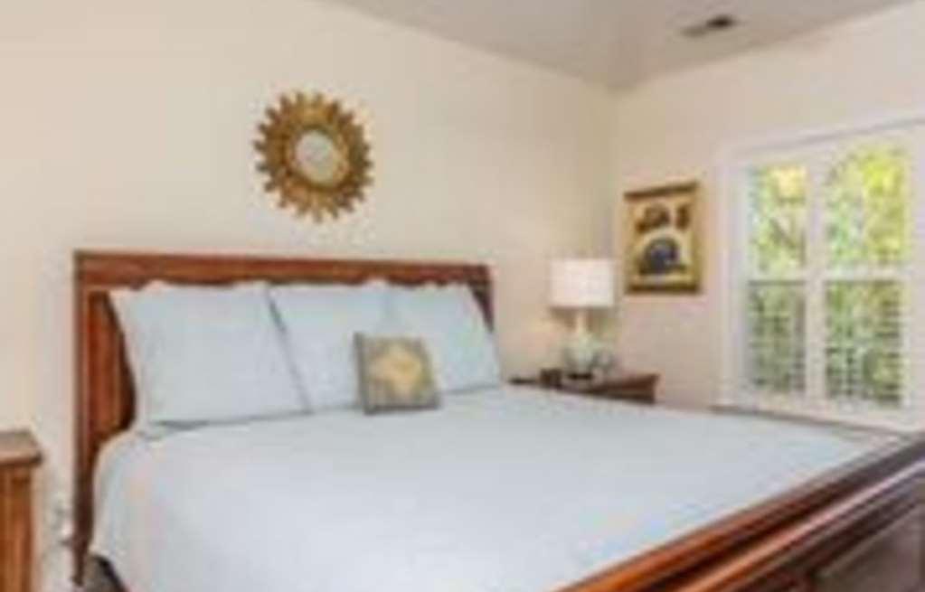 Sea Gate Inn St. Simons Island Rum bild